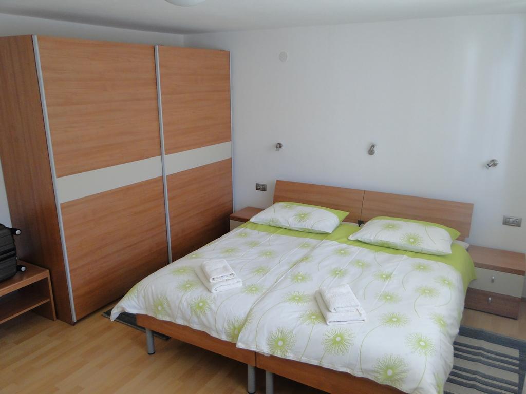 Apartma Jezero Most na Soči Exterior foto